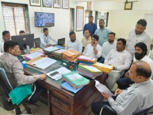 अकरावी प्रवेश प्रक्रियेमधील गोंधळाबाबत शिक्षणमंत्र्यांना राष्ट्रवादी युवक काँग्रेस – शरदचंद्र पवार पक्षाच्या मुंबई अध्यक्ष ॲड. अमोल मातेले यांचे निवेदन